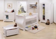 White-baby-room-decorated-in-English-style